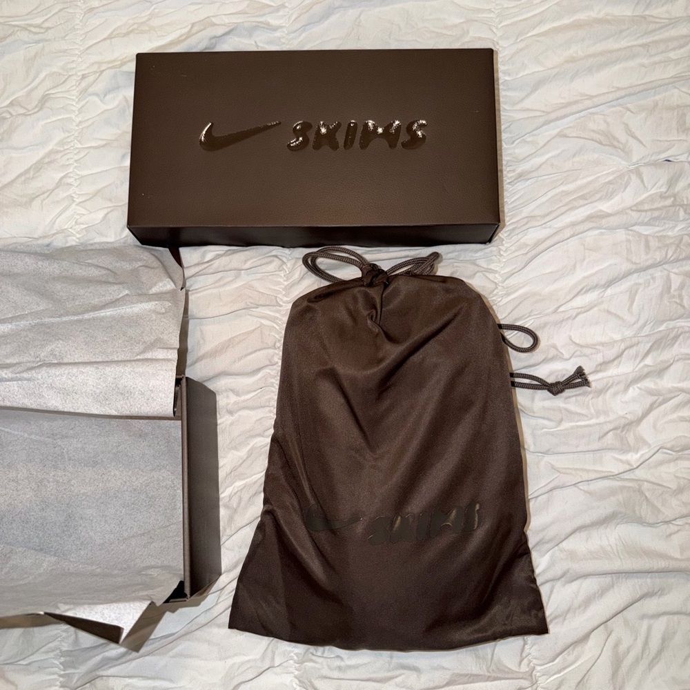 Nike Skims Rift Mesh - Picture 7 of 8